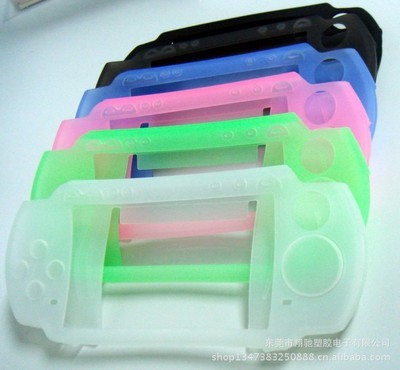 【厂家供应生产苹果手机套 硅胶手机套 手机饰品 手机配件】价格,厂家,图片,手机饰品、挂件,东莞市翔驰塑胶电子-